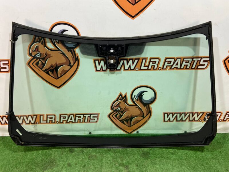 LR098156 Windshield Range Rover L405 (2013-2021) used cost 300 € in stock 1 pcs.