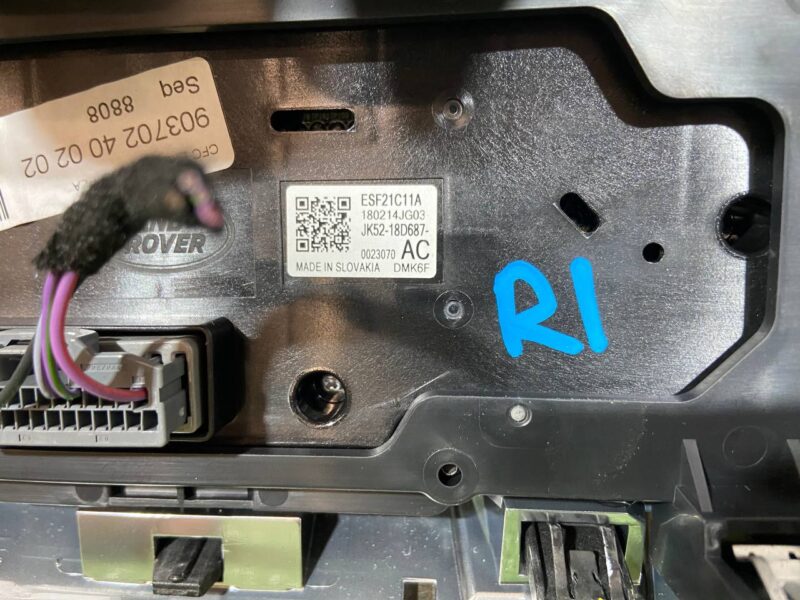 LR098573 Heater control unit Range Rover Sport L494 (2014-2022) USED cost 275 € in stock 3 pcs.