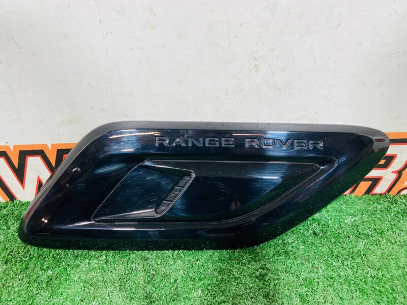 LR098758 Hood deflector right 2019- RS Range Rover Sport L494 (2014-2022) Used cost 75 € in stock 1 pcs.