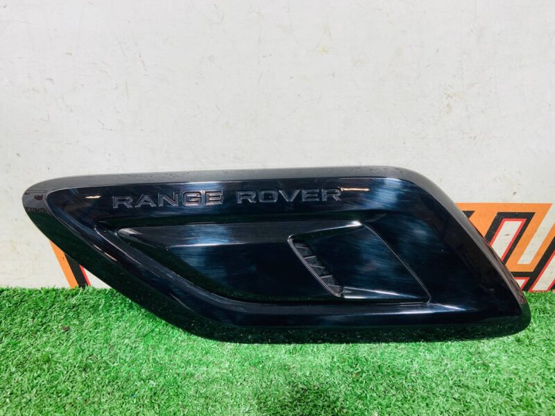 LR098770 Hood deflector left 2019- RS Range Rover Sport L494 (2014-2022) Used cost 100 € in stock 1 pcs.