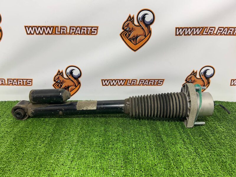 LR098795 Rear left shock absorber Range Rover L405 (2013-2021) used cost 220 € in stock 2 pcs.