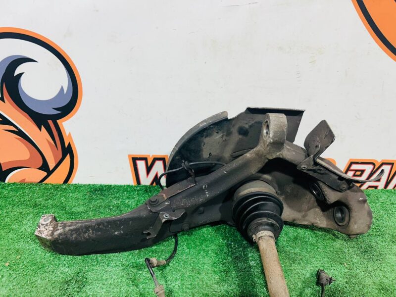 LR099019 Left steering knuckle Range Rover L405 (2013-2021) Used - Image 13