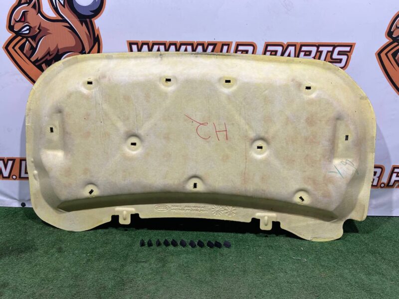 LR099681 Soundproofing of the hood 2018- Range Rover L405 (2013-2021) Used cost 210 € in stock 1 pcs.