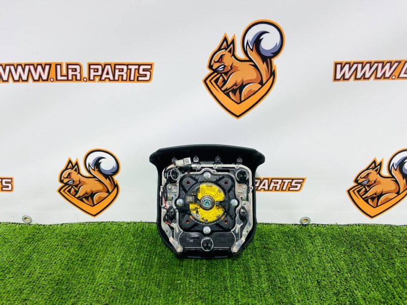 LR101321 Airbag in the steering wheel Range Rover Sport L494 (2014-2022) Used cost 270 € in stock 1 pcs.