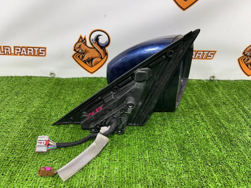 LR104696 Right exterior mirror assembly 2018 - with camera Range Rover L405 (2013-2021) Used cost  € in stock 1 pcs.