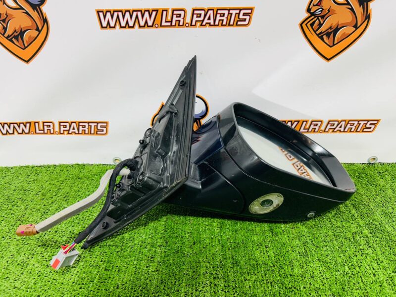 LR104696 Right exterior mirror assembly 2018 - with camera Range Rover L405 (2013-2021) Used cost  € in stock 1 pcs.