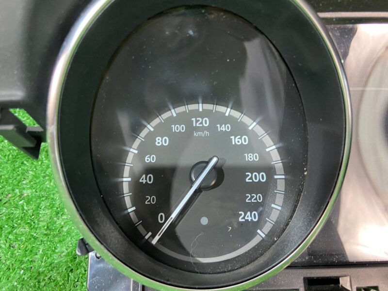 LR108894 Instrument panel Land Rover Discovery Sport L550 (2015-) Used cost 100 € in stock 1 pcs.