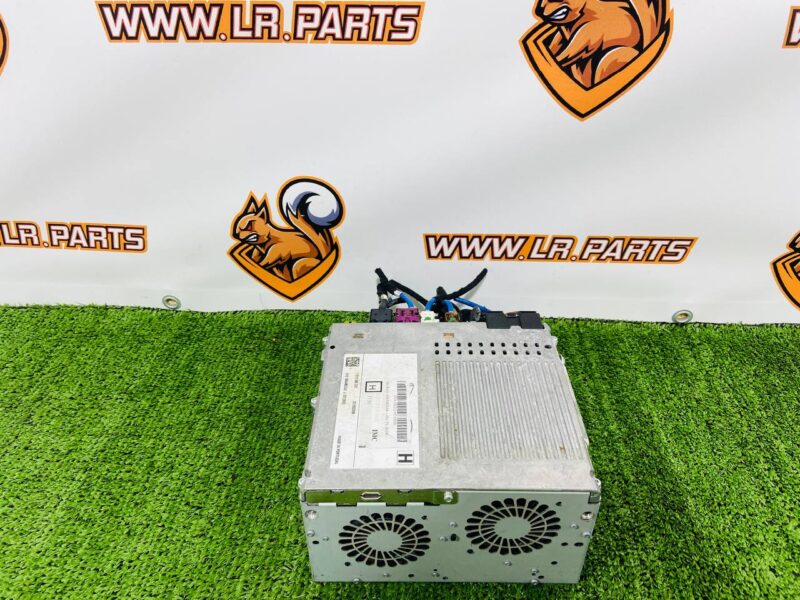 LR110220 Multimedia control unit Range Rover L405 (2013-2021) used cost 600 € in stock 3 pcs.