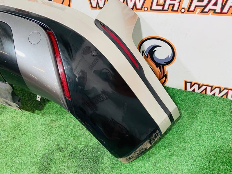 LR112603 Rear bumper assembly Range Rover Velar L560 (2018-) Used cost 840 € in stock 2 pcs.