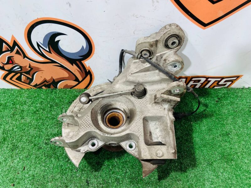 LR114285 Rear left knuckle Range Rover Evoque New L551 (2019-) Used cost 280 € in stock 1 pcs.