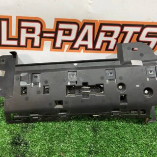LR116106 Hands-free tailgate opening sensor left Range Rover L405 (2013-2021) Used cost 150 € in stock 3 pcs.