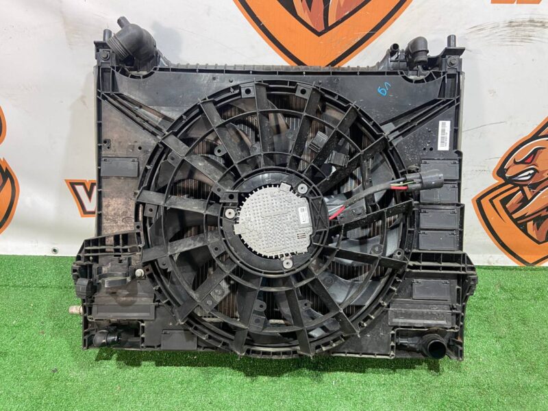 LR116198KIT Radiator Cassette 2.0 assembly for the Range Rover Velar L560 (2018-) Used cost 1 400 € in stock 2 pcs.