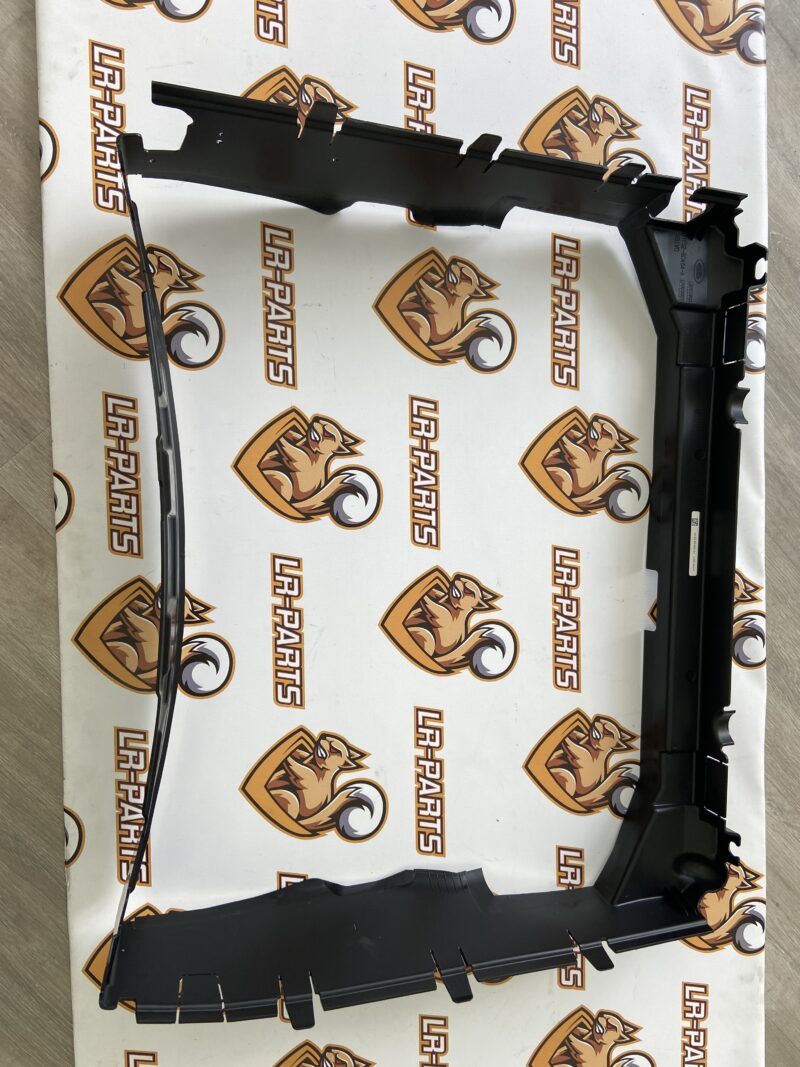 LR119550 Central Ventilation Deflector for Land Rover Discovery 5 cost 296 € in stock 1 pcs.