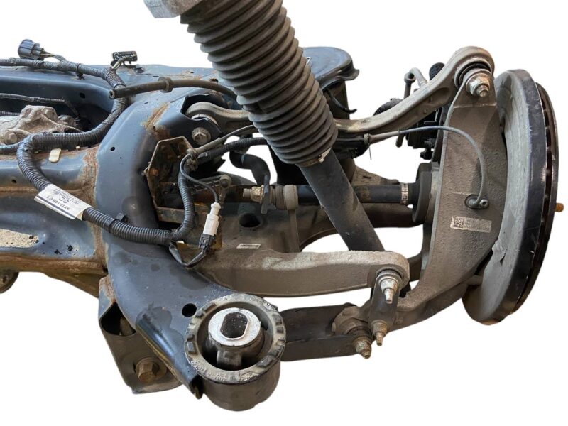 LR128142KIT Rear drive axle complete with beam Land Rover Discovery 5 L462 (2017-) Used cost  € in stock 2 pcs.