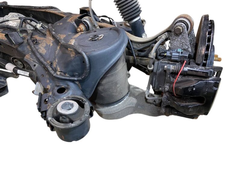 LR128142KIT Rear drive axle complete with beam Land Rover Discovery 5 L462 (2017-) Used cost  € in stock 2 pcs.