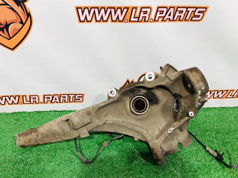 LR133543 Steering knuckle (pin) front right Range Rover L405 (2013-2021) used cost 500 € in stock 1 pcs.