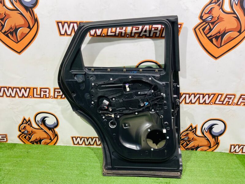 LR138384KIT2 Rear left door complete Range Rover Evoque New L551 (2019-) Used cost  € in stock 1 pcs.