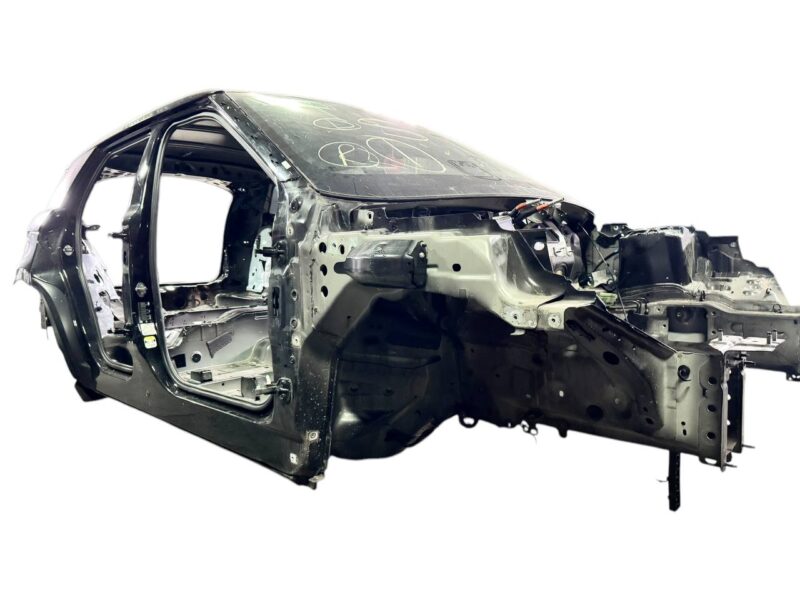 LR140028 Used quarter front right Range Rover Evoque New L551 (2019-) cost 580 € in stock 2 pcs.