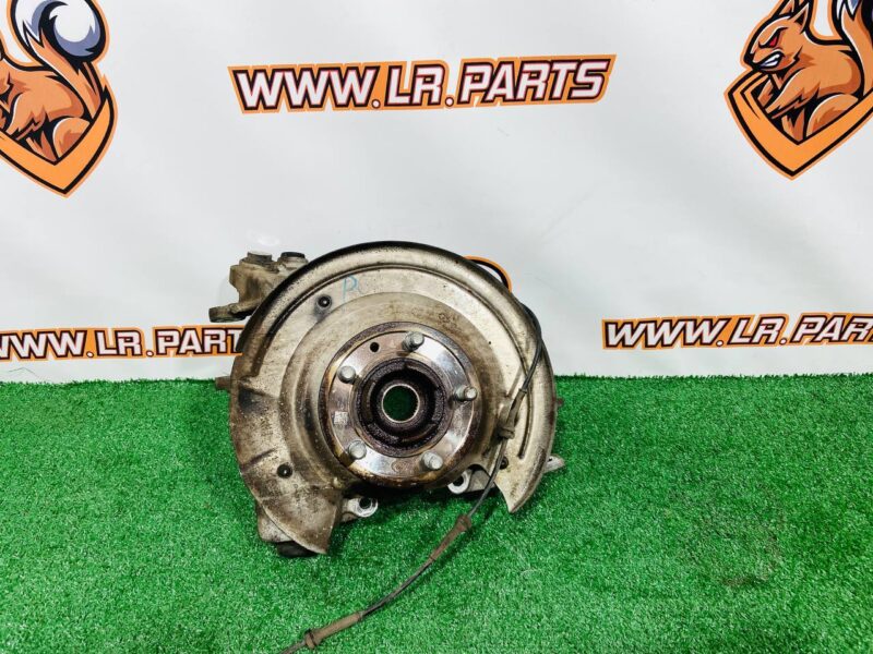 LR142579 Rear left axle Range Rover L405 (2013-2021) Used cost 300 € in stock 2 pcs.