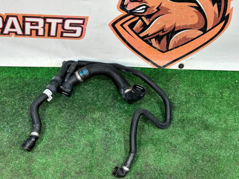LR148840 Radiator hose Range Rover Evoque New L551 (2019-) used cost  € in stock 1 pcs.