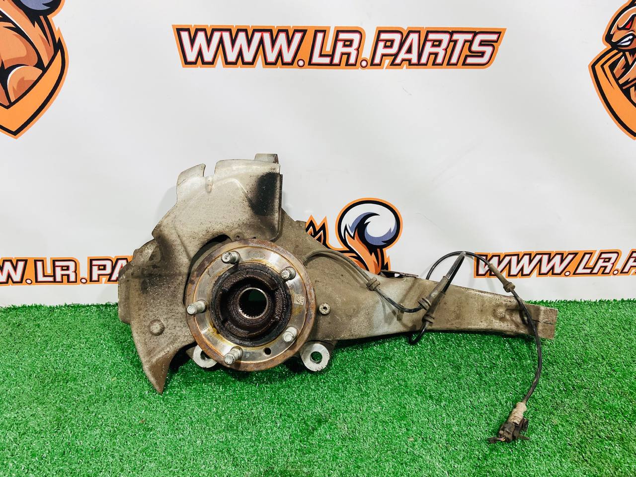 LR155543 Steering knuckle (pin) front left Range Rover L405 (2013-2021) used cost 500 € in stock 2 pcs.