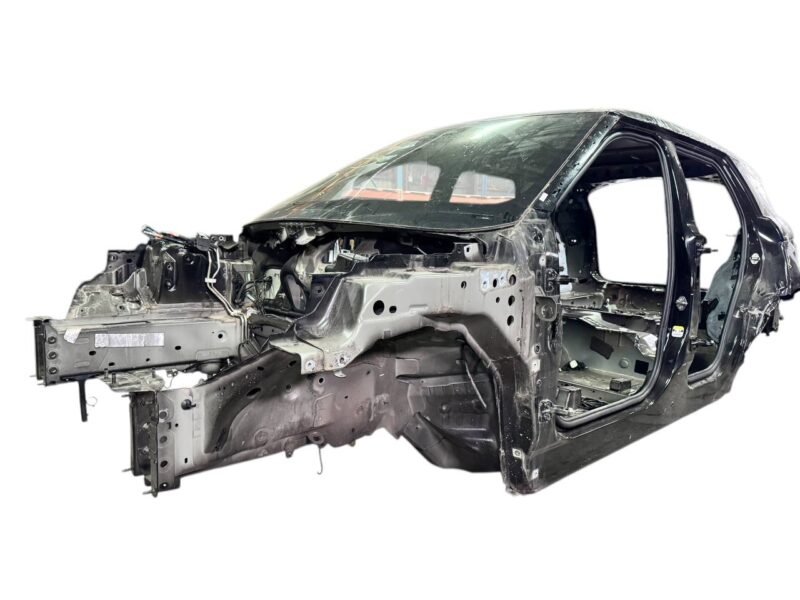 LR166808 Used quarter front left Range Rover Evoque New L551 (2019-) cost  € in stock 1 pcs.