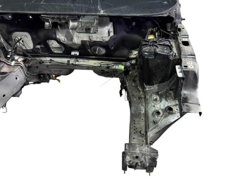 LR166808 Used quarter front left Range Rover Evoque New L551 (2019-) cost  € in stock 1 pcs.
