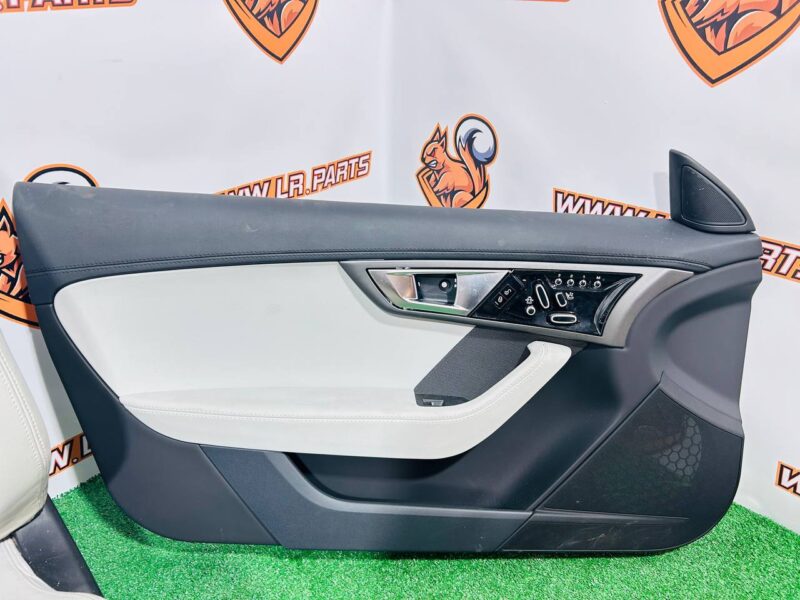 SALONCIRRUSX152P4 Interior seats + door cards Jaguar F-Type X152 (2014-) Used cost  € in stock 1 pcs.