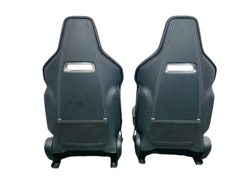 SALONJAGUAREBONYBLACKJ3 Interior seats and door cards Jaguar F-Pace X761 (2017-) Used cost  € in stock 2 pcs.