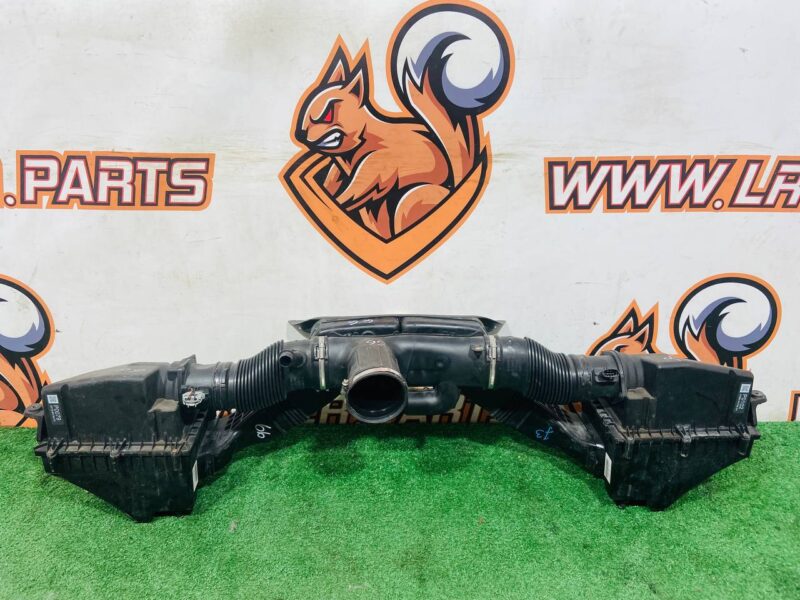 T2H34300KIT Air filter housing kit with pipes Jaguar F-Pace X761 (2017-) Used cost  € in stock 1 pcs.