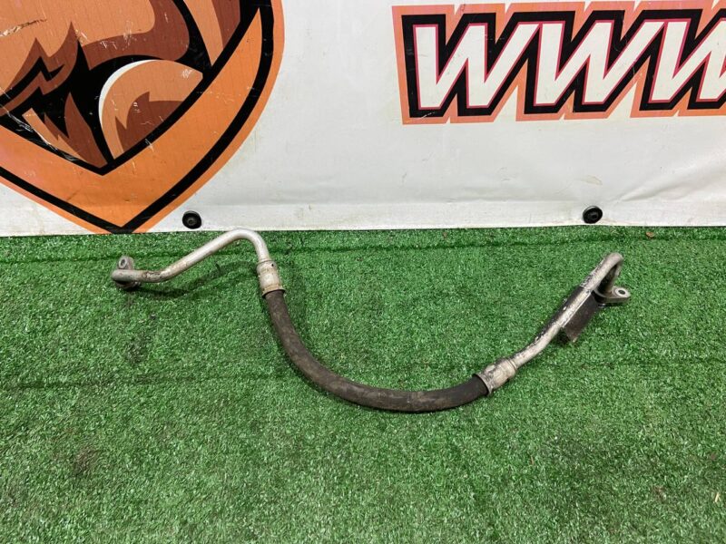 T2H6662 Air conditioning hose Jaguar F-Pace X761 (2017-) used cost 50 € in stock 2 pcs.