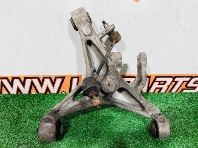 T2P1311 Rear lower left control arm Jaguar F-Type X152 (2014-) Used cost  € in stock 1 pcs.
