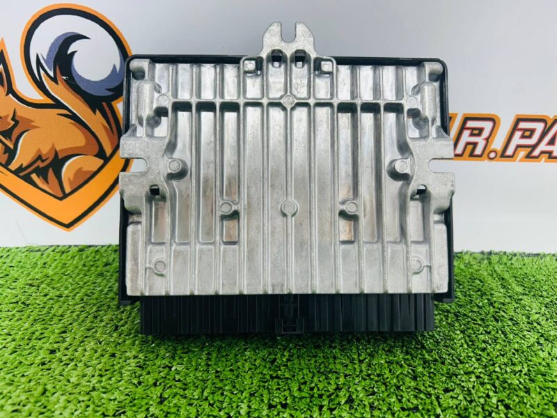 T2P1764 Adaptive Damping Module Jaguar F-Type X152 (2014-) Used cost  € in stock 1 pcs.