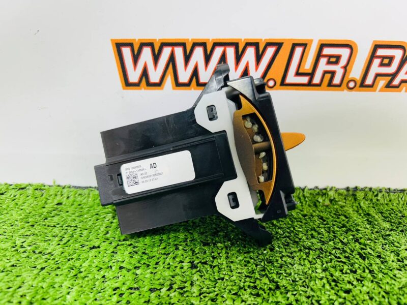 T2R10126 Jaguar F-Type X152 (2014-) Suspension Control Button Block Used cost 65 € in stock 1 pcs.