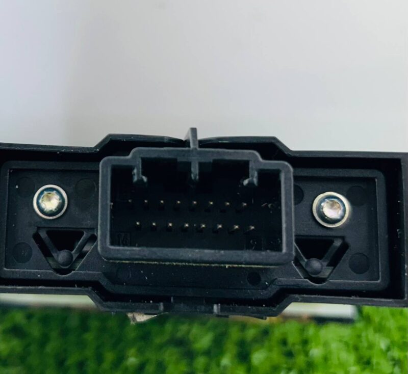 T2R10126 Jaguar F-Type X152 (2014-) Suspension Control Button Block Used cost 65 € in stock 1 pcs.