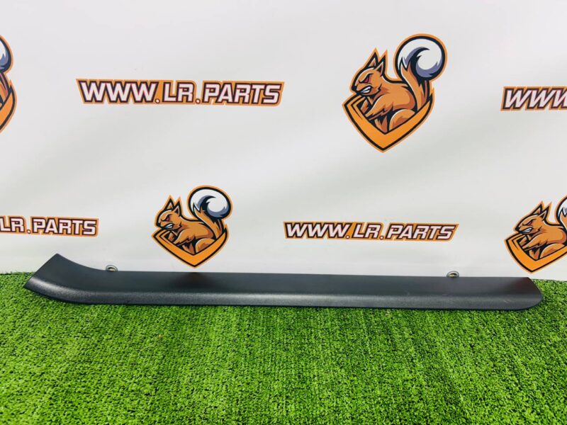 T2R10272PVJ Door sill trim left Jaguar F-Type X152 (2014-) Used cost  € in stock 1 pcs.