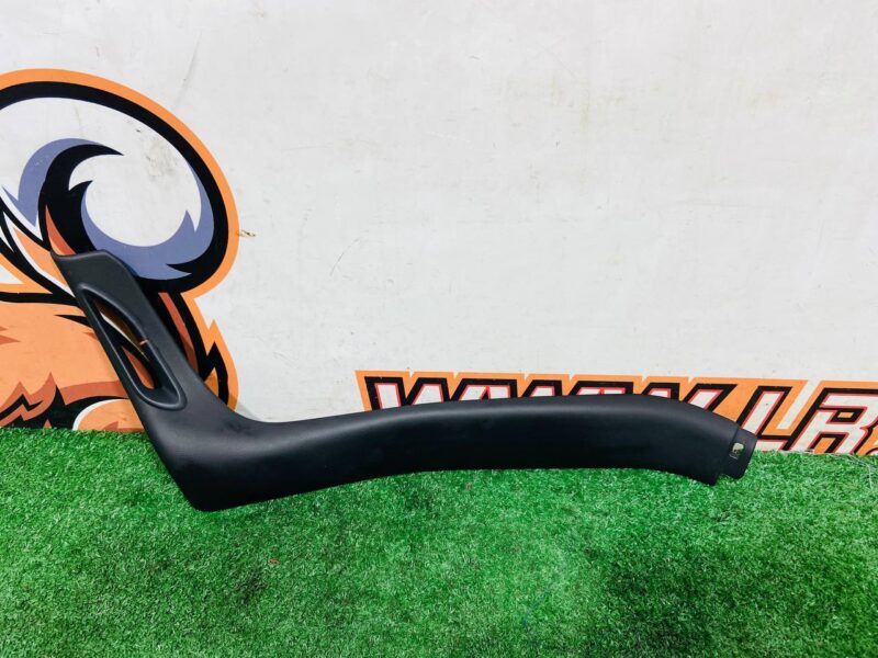 T2R10445PVJ Interior trim right side Jaguar F-Type X152 (2014-) Used cost  € in stock 1 pcs.