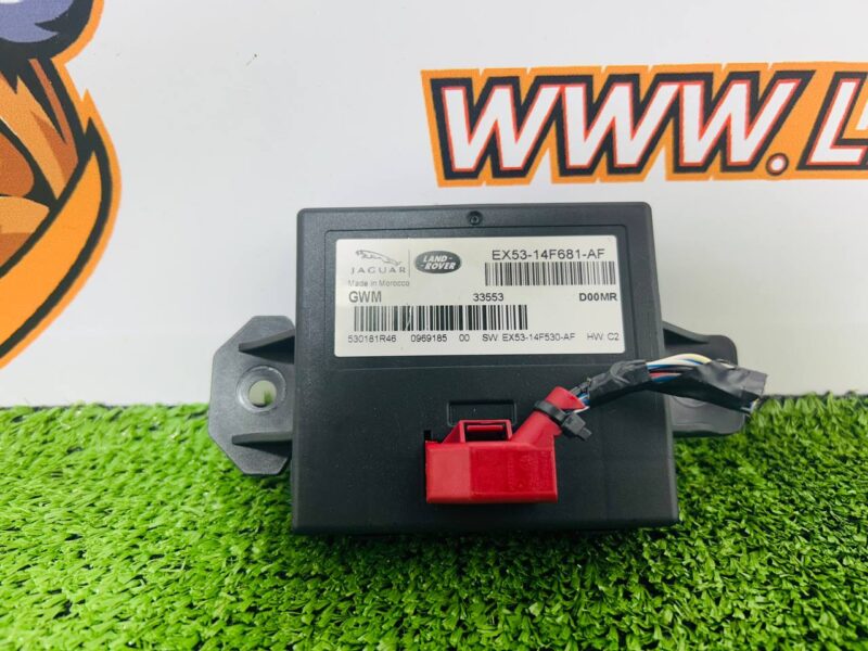 T2R10780 Control unit Jaguar F-Type X152 (2014-) Used cost  € in stock 1 pcs.