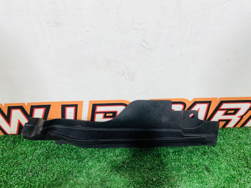 T2R10839 Air intake panel right Jaguar F-Type X152 (2014-) Used cost 30 € in stock 1 pcs.