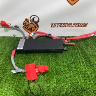 T2R11091 Fuse Box Jaguar F-Type X152 (2014-) Used cost 100 € in stock 1 pcs.