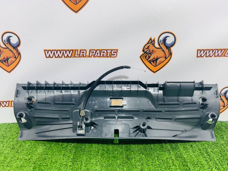 T2R11510 Jaguar F-Type X152 (2014-) Trunk Lid Lock Trim Used cost  € in stock 1 pcs.