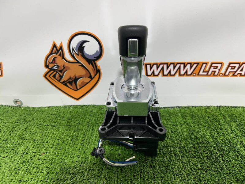 T2R12191 Automatic transmission selector Jaguar F-Type X152 (2014-) USED cost 250 € in stock 1 pcs.