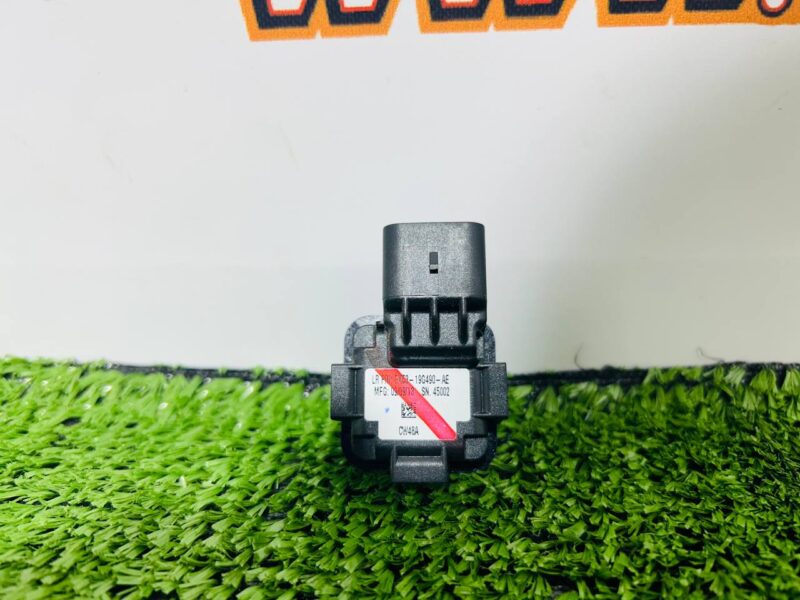 T2R1478 Rear camera Jaguar F-Type X152 (2014-) Used cost  € in stock 1 pcs.