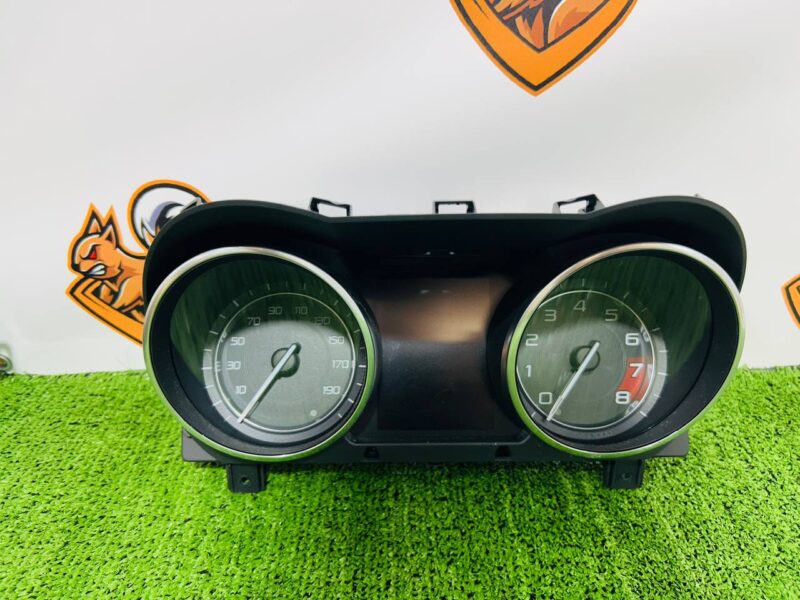 T2R1508 Instrument cluster Jaguar F-Type X152 (2014-) Used cost  € in stock 1 pcs.