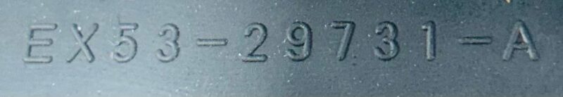 T2R1899 Left Door Seal Trim Jaguar F-Type X152 (2014-) Used cost  € in stock 1 pcs.