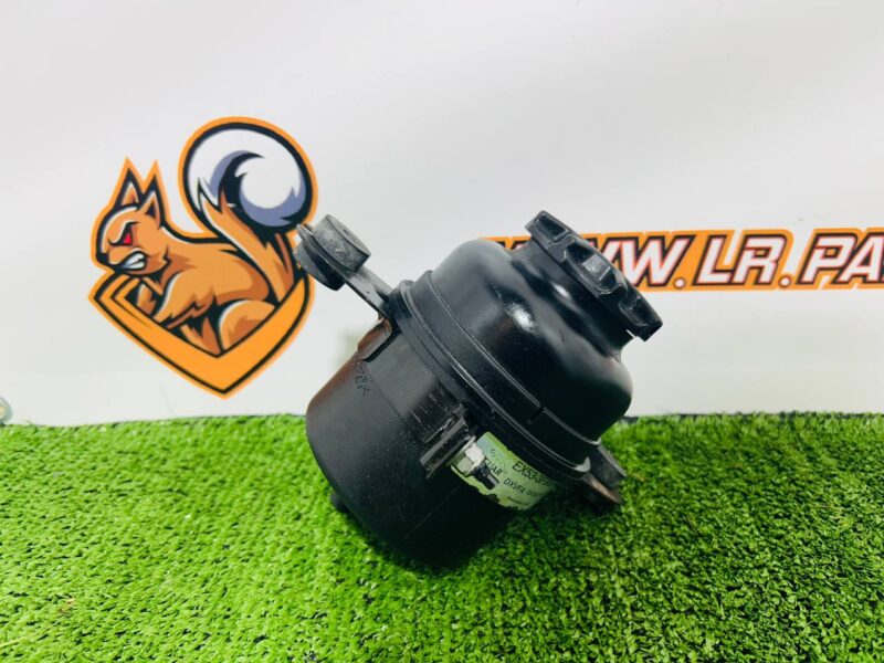 T2R3486 Power steering reservoir Jaguar F-Type X152 (2014-) Used cost 50 € in stock 1 pcs.