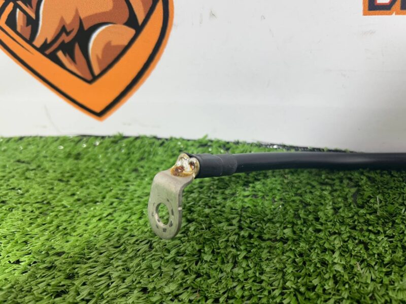 T2R3930 Battery cable negative Jaguar F-Type X152 (2014-) Used cost  € in stock 1 pcs.