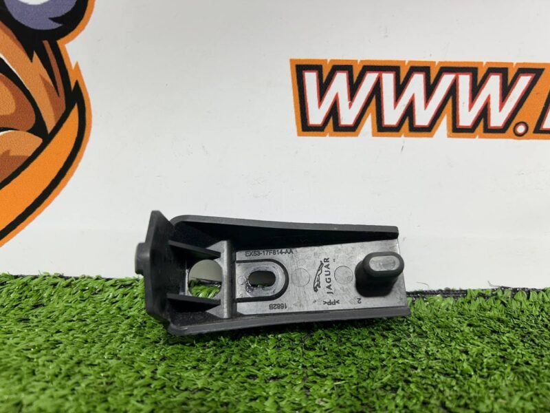 T2R4196 Rear Bumper Bracket Jaguar F-Type X152 (2014-) Used cost  € in stock 2 pcs.
