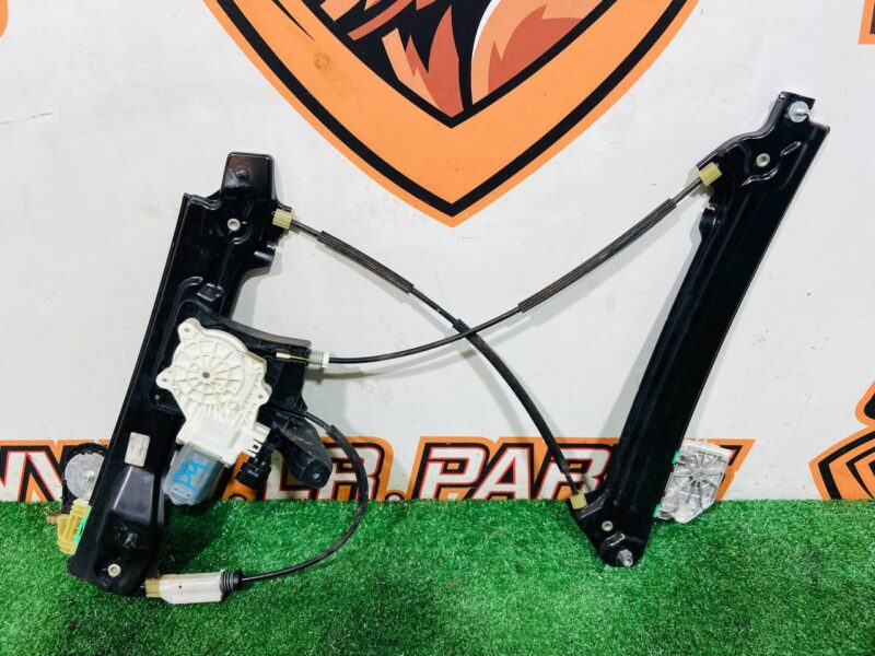 T2R4197 Right Door Window Regulator Jaguar F-Type X152 (2014-) Used cost 130 € in stock 1 pcs.
