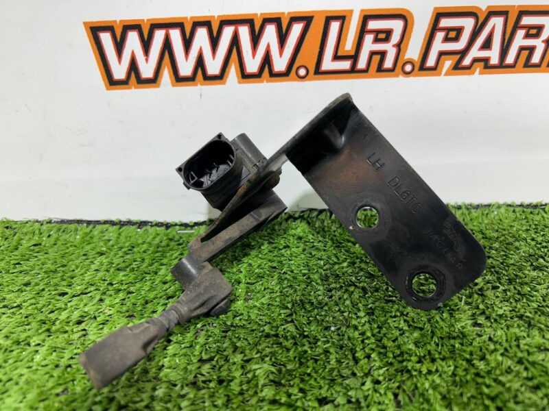 T2R4368 Left Body Position Sensor Jaguar F-Type X152 (2014-) Used cost  € in stock 1 pcs.
